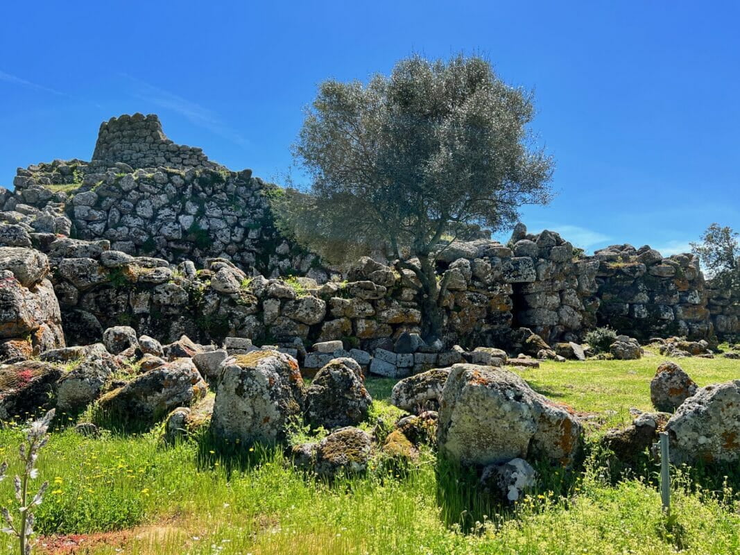 Arrubiu Nuraghe Piu Grande Della Sardegna