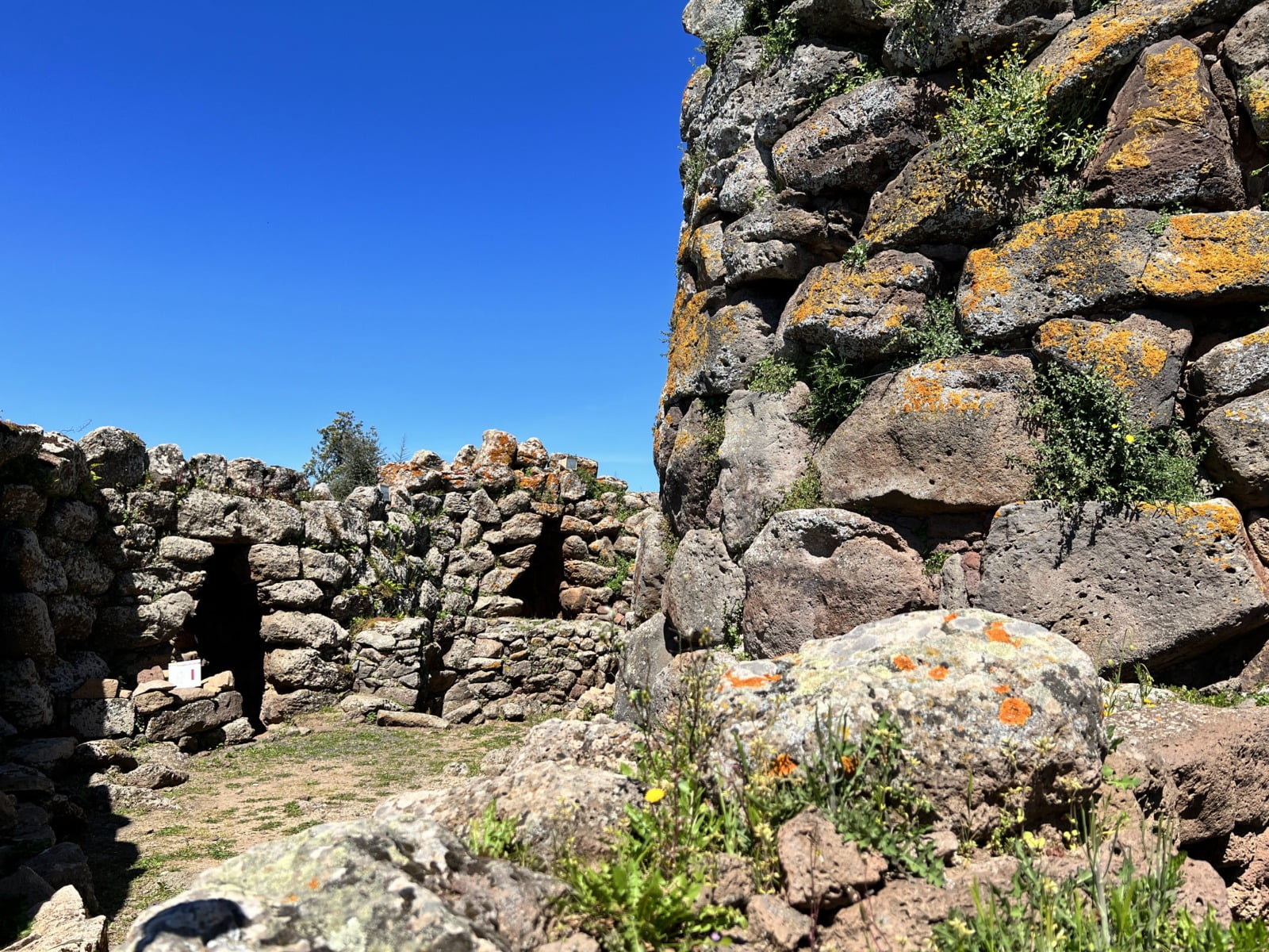 Esterni Nuraghe Arrubiu