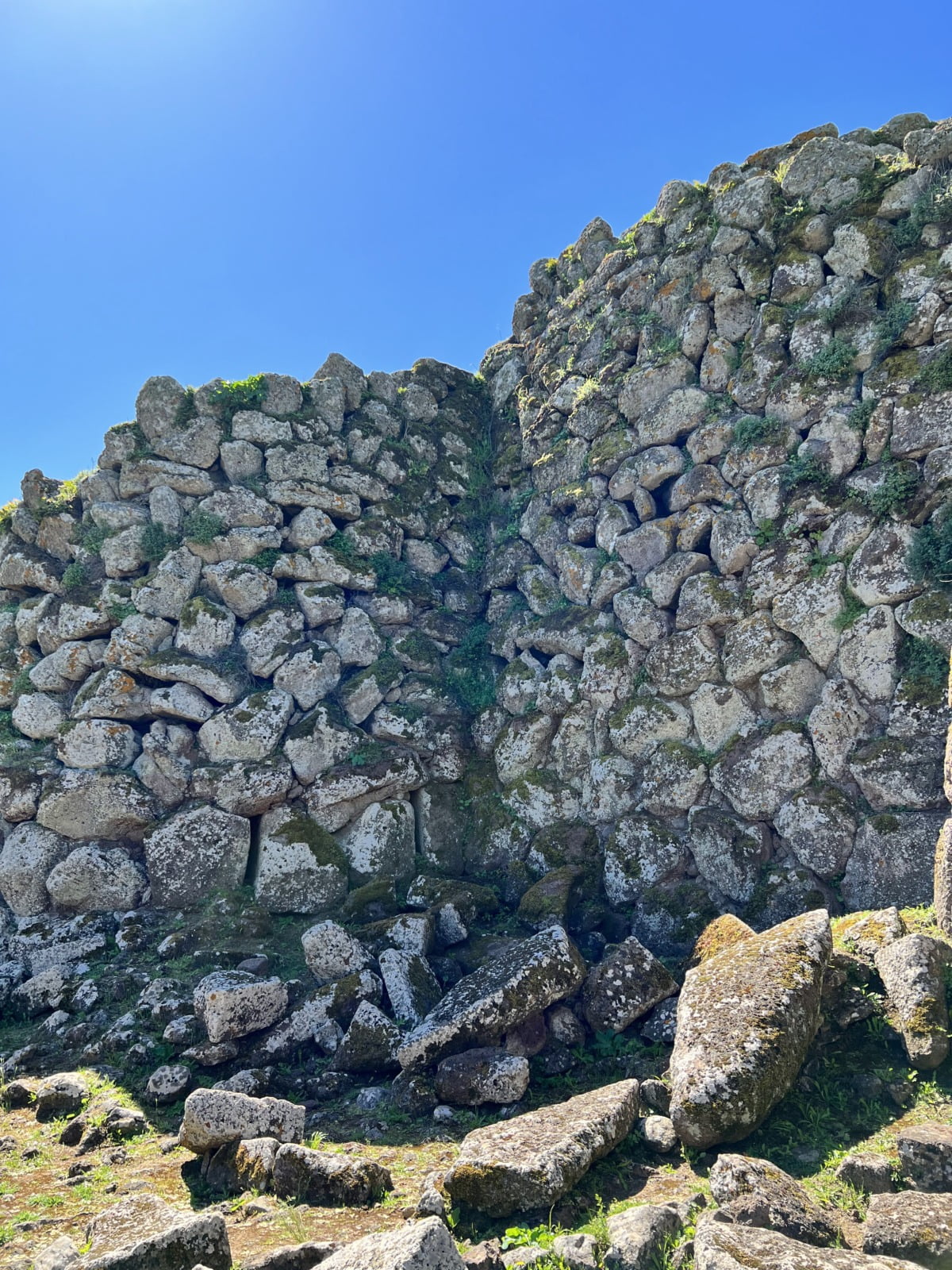 Nuraghe Arrubiu Imponente e maestoso
