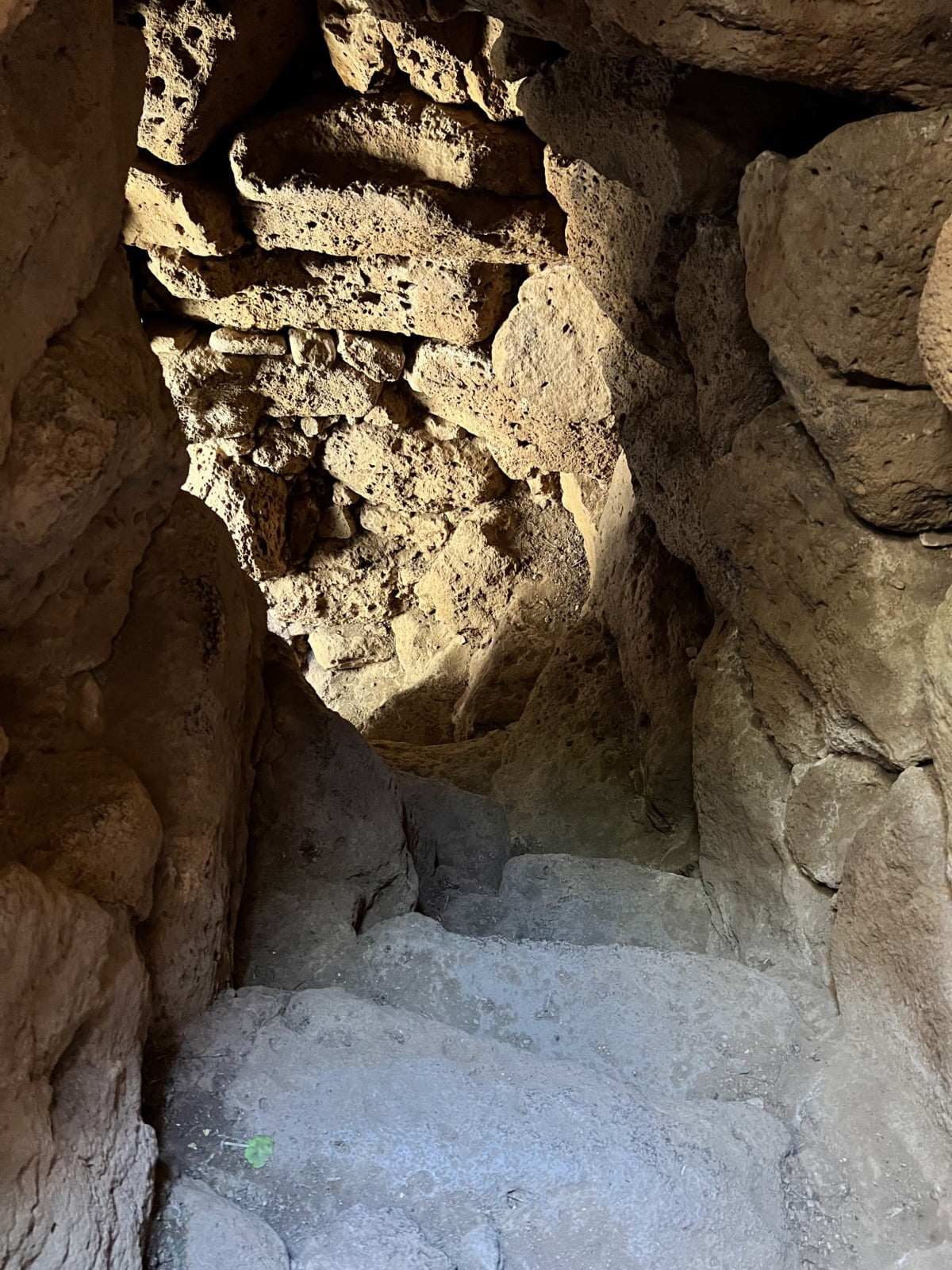 Nuraghe Arrubiu Scala