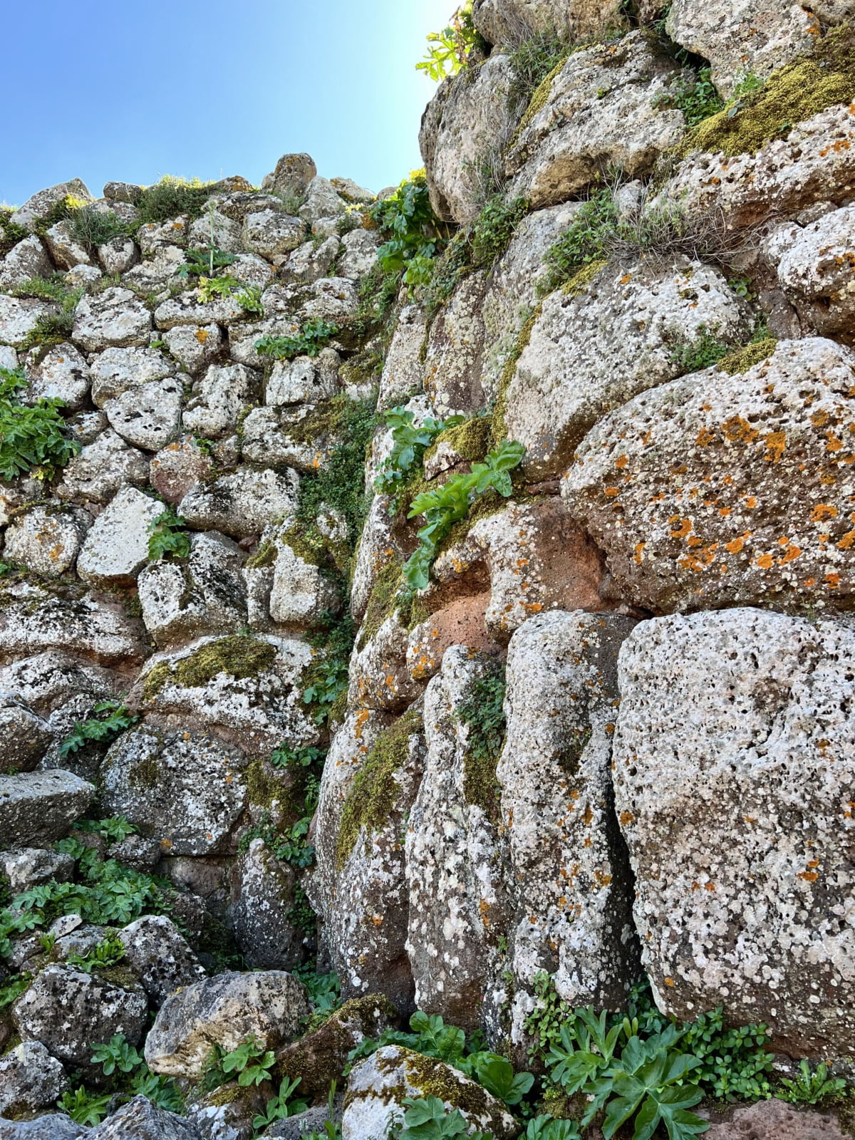 Particolare esterno Nuraghe Arrubiu