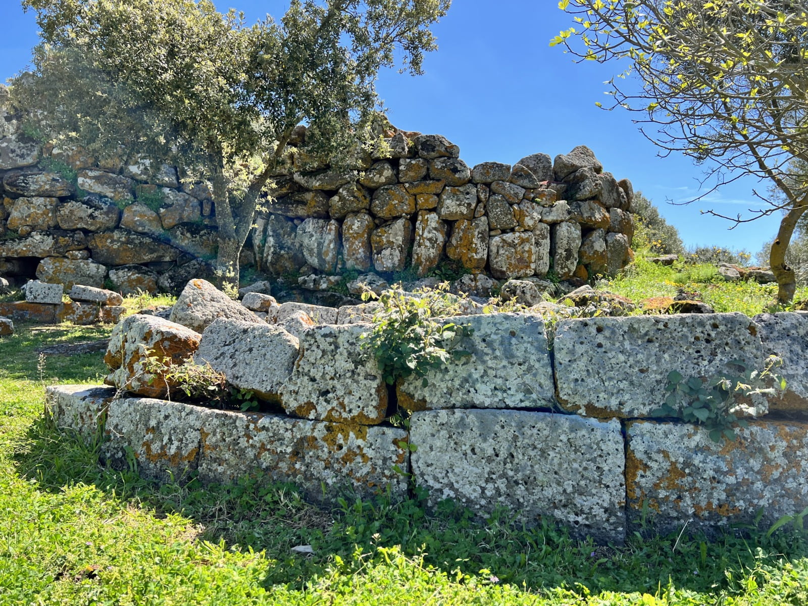 Rocce Nuraghe Arrubiu