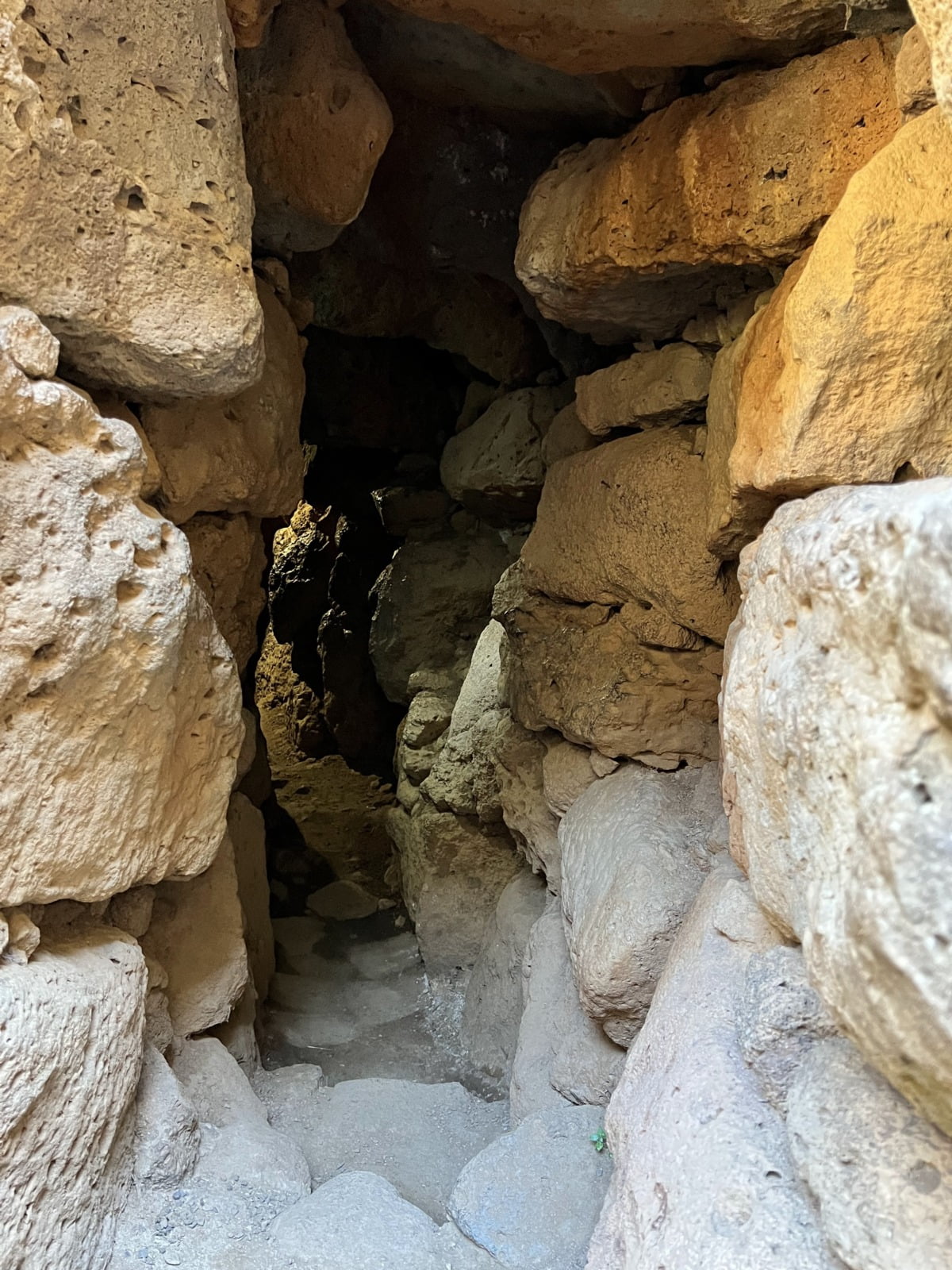 Scala Nuraghe Arrubiu